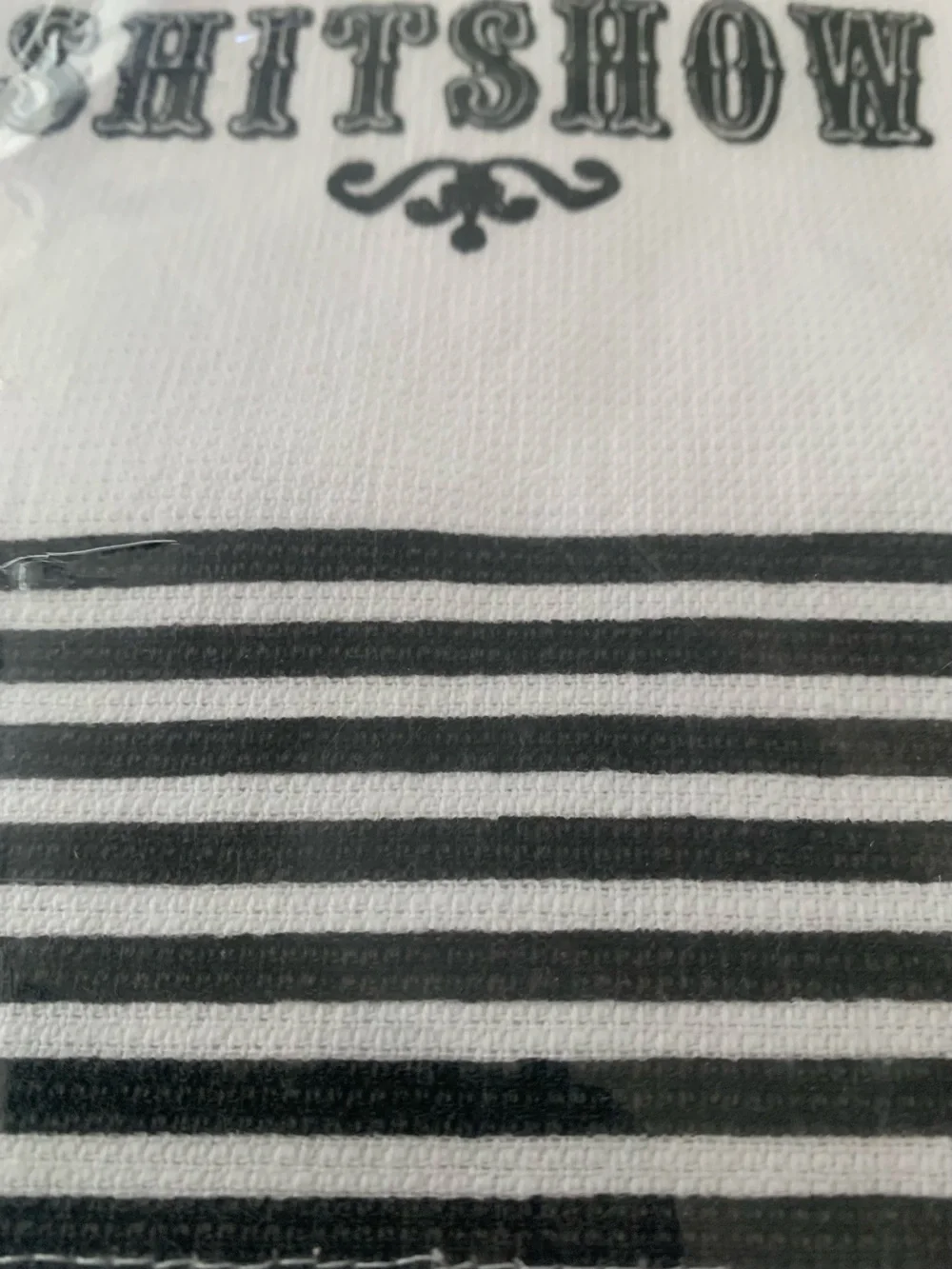 Twisted Hang Tight Towel - White & Black 